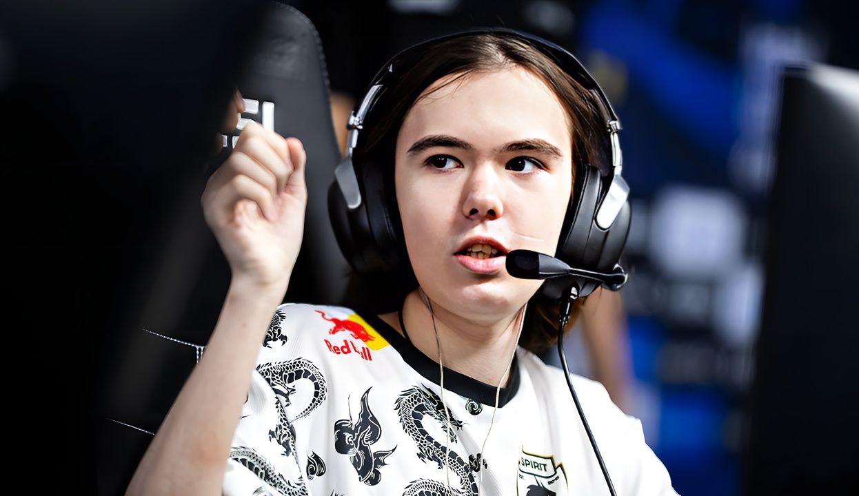 并释放出极 并释放出极