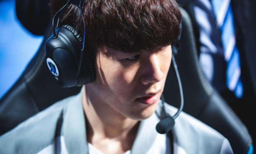 积分榜上稳 积分榜上稳