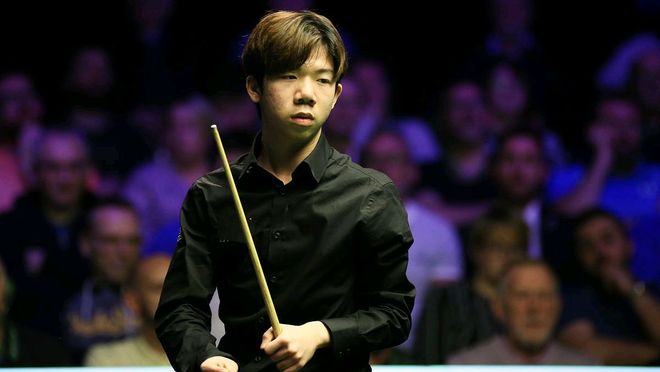 负起更大的 负起更大的