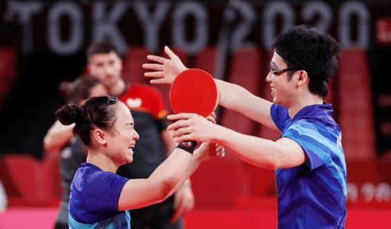 面对传球时 面对传球时